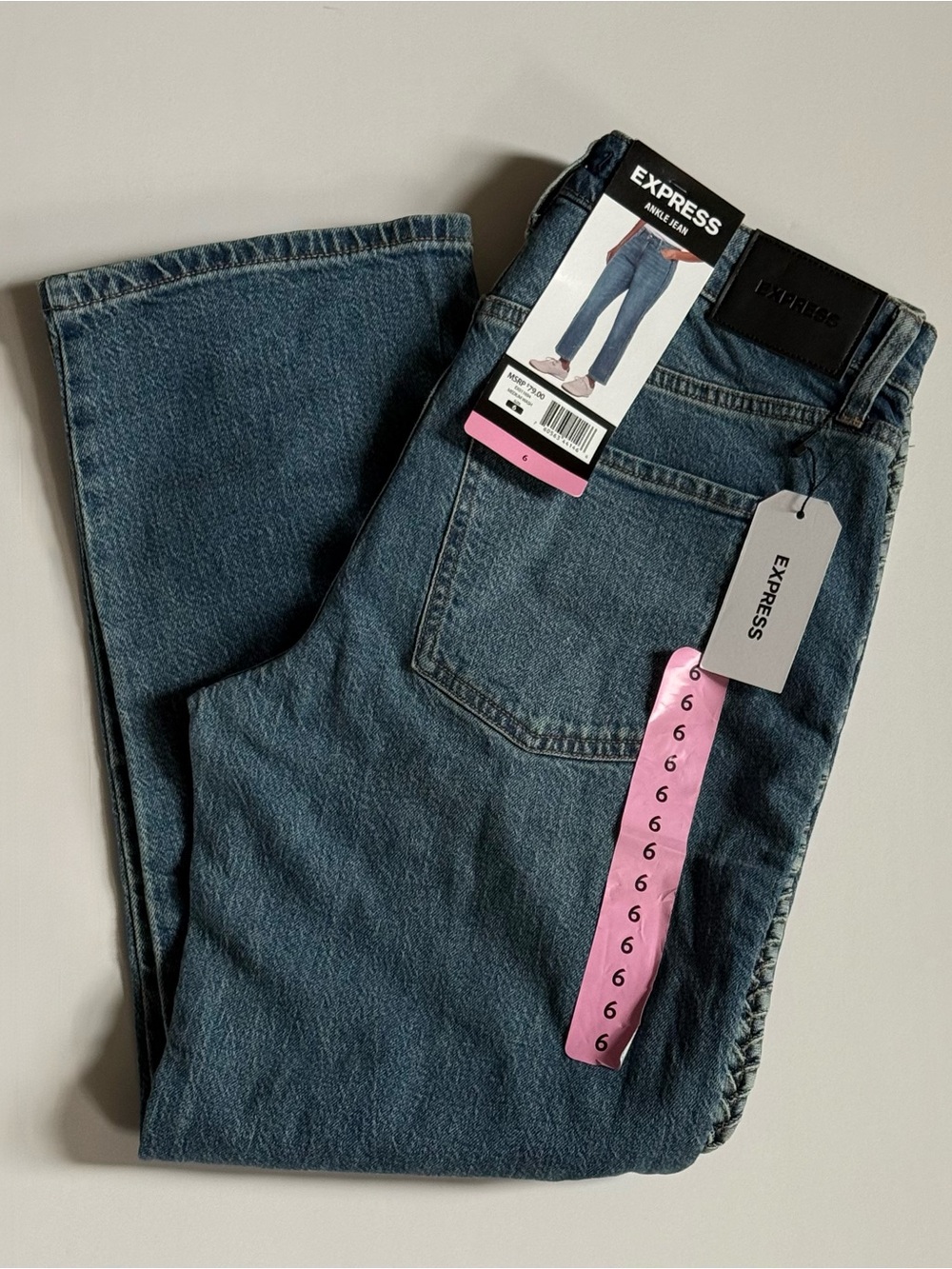 Express Braided Side Seam Straight Leg Jeans
NWT Size 6
